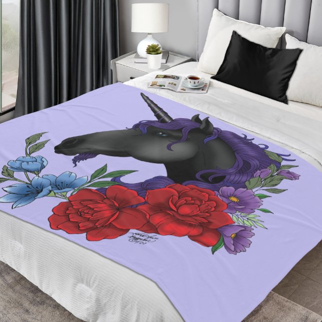 Couverture Polaire Licorne noire fleurs de jardin de minuit violet (Créateur téléchargé)