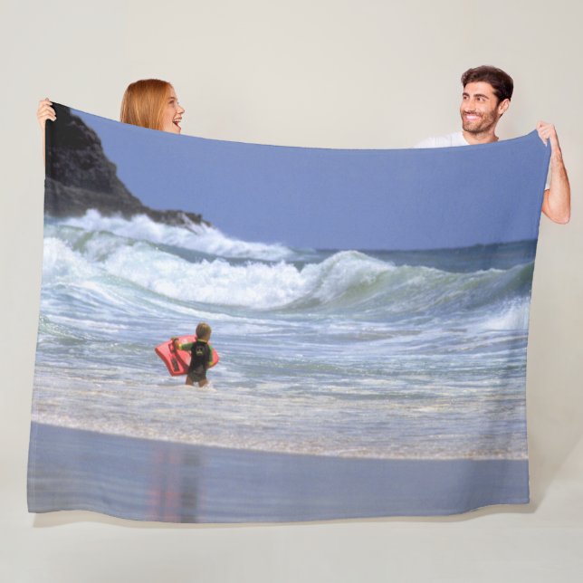 COUVERTURE POLAIRE LI'L SURFER DUDE (En situation)