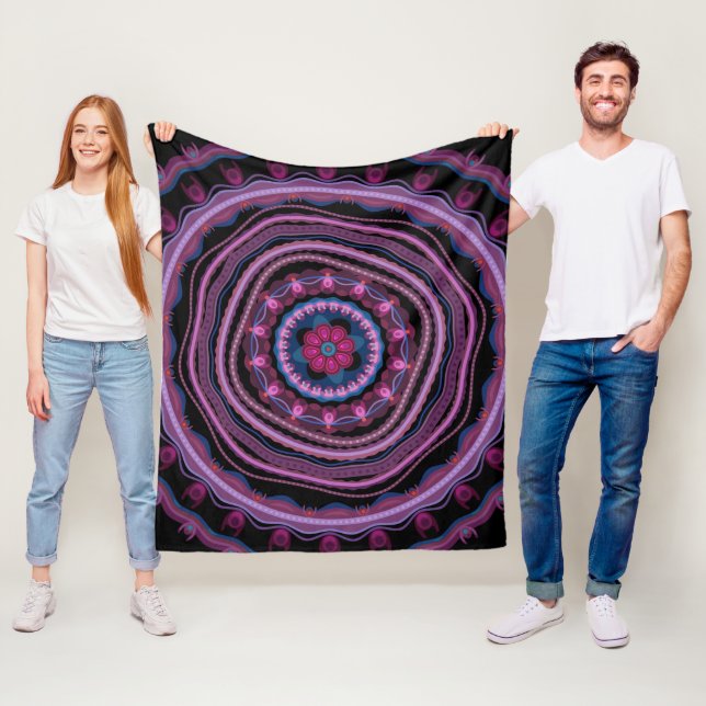 Couverture Polaire Lilac Mandala (En situation)