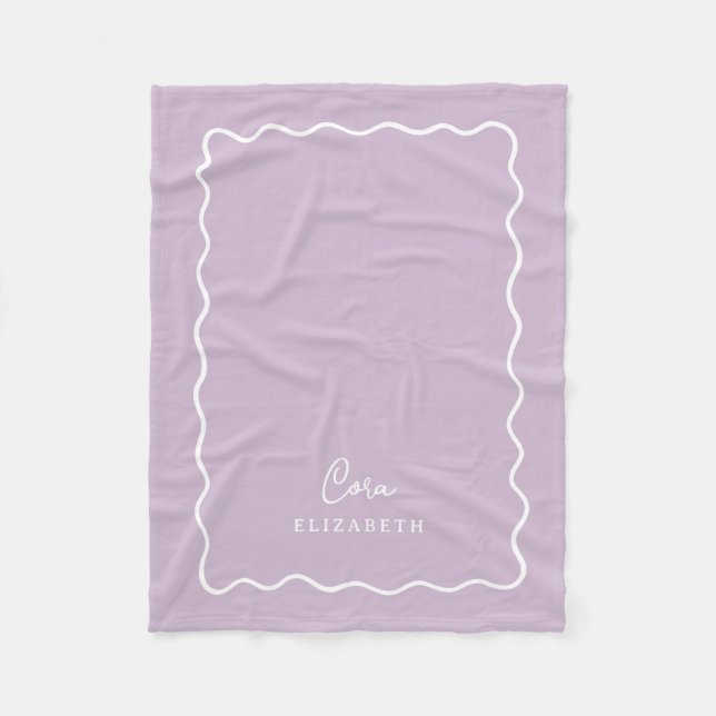 Couverture Polaire Lilac Violet Bordure Ondulée Monogrammée (Devant)