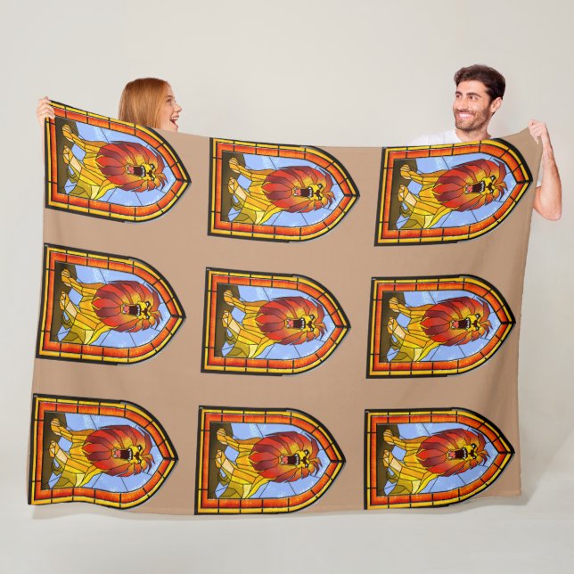 Couverture Polaire Lion de verre tendu (En situation)