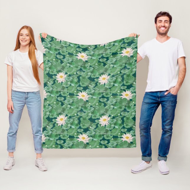 Couverture Polaire Lotus Lagoon Motif - Le Lotus Blanc (En situation)