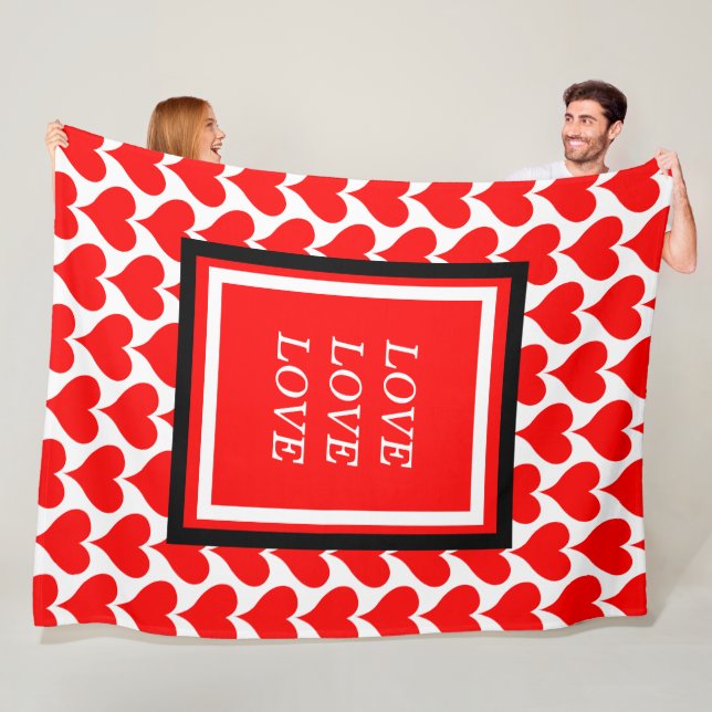 Couverture Polaire Love Red Hearts Motif frontalier (En situation)