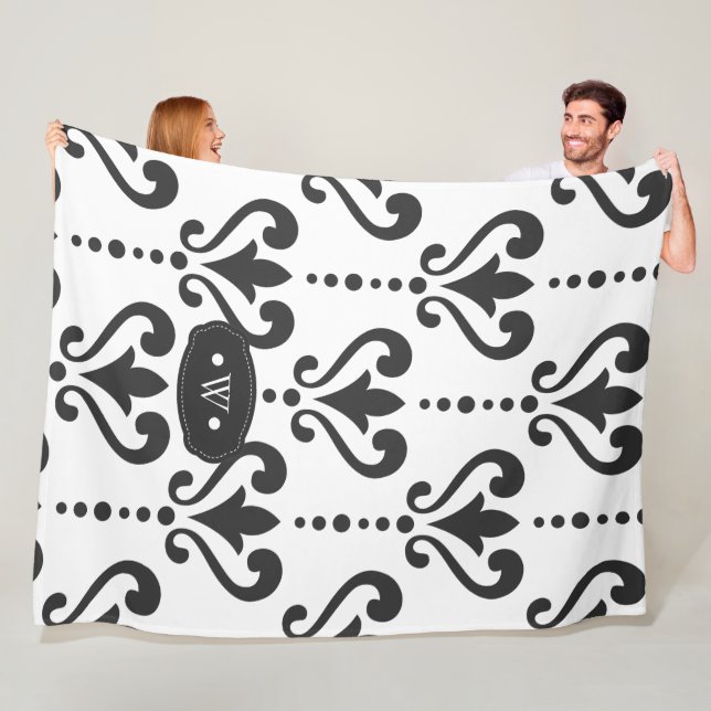 Couverture Polaire Luxe noir et blanc Monogramme Damask (En situation)