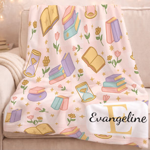 Couverture Polaire Magie de livre personnalisée fille nom pastel rose