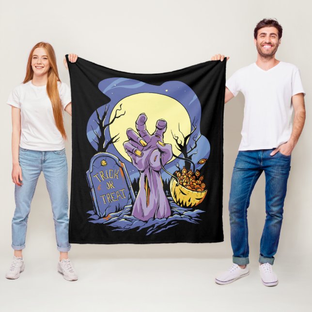 Couverture Polaire Main de zombie Halloween  (En situation)
