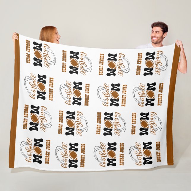 Couverture Polaire Maman de foot taille grande et câline (En situation)