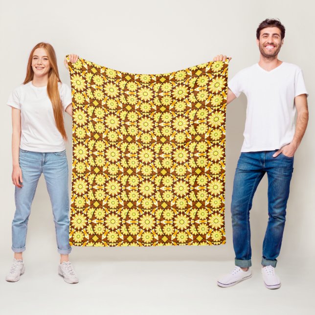 Couverture Polaire Mandala Motif, nuances de Brown et d'or (En situation)