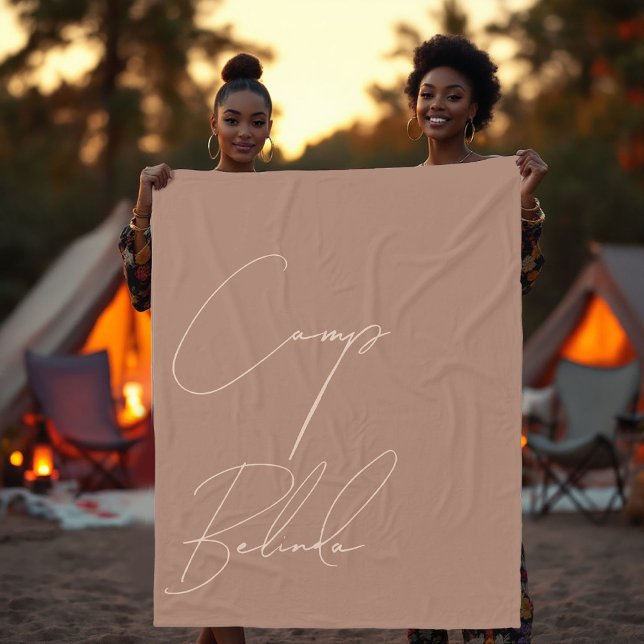 Couverture Polaire Mocha Mousse personnalisée et crème Tan Confortabl (Custom Mocha Mousse and Cream Tan Cozy Camp Bride Fleece Blanket)