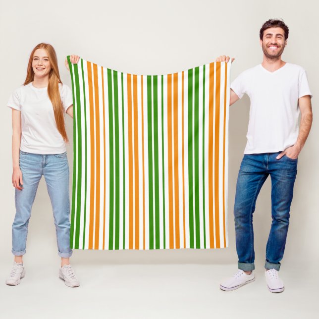 Couverture Polaire Modèle de rayures verticales orange vert blanc (En situation)