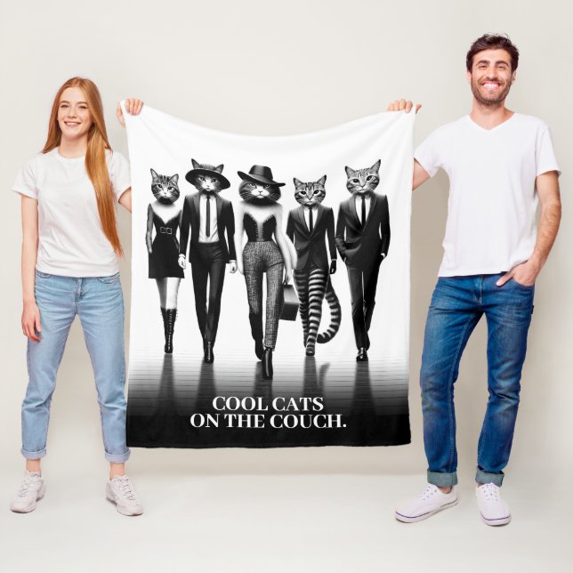 Couverture Polaire Modèles de piste d'Hep Cat marchant sur le trottoi (En situation)