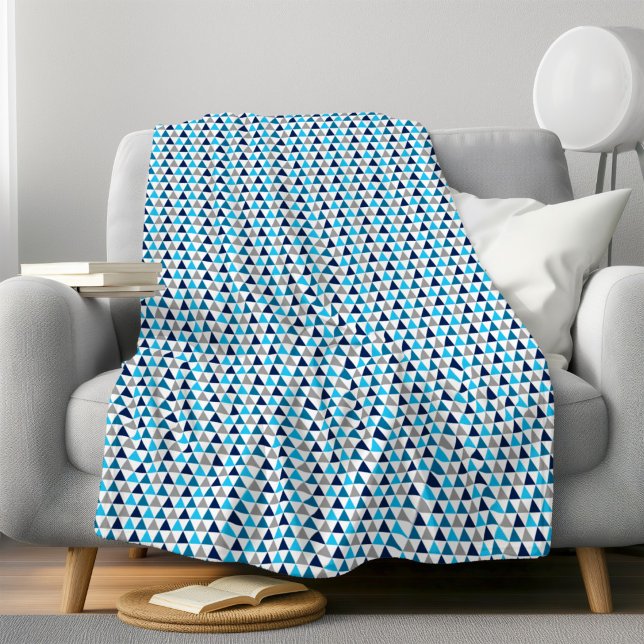 Couverture Polaire Moderne motif géométrique triangulaire bleu Confor (Créateur téléchargé)