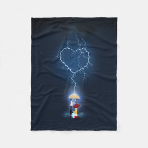 Couverture Polaire Moment romantique "Lovestruck" sous un parapluie