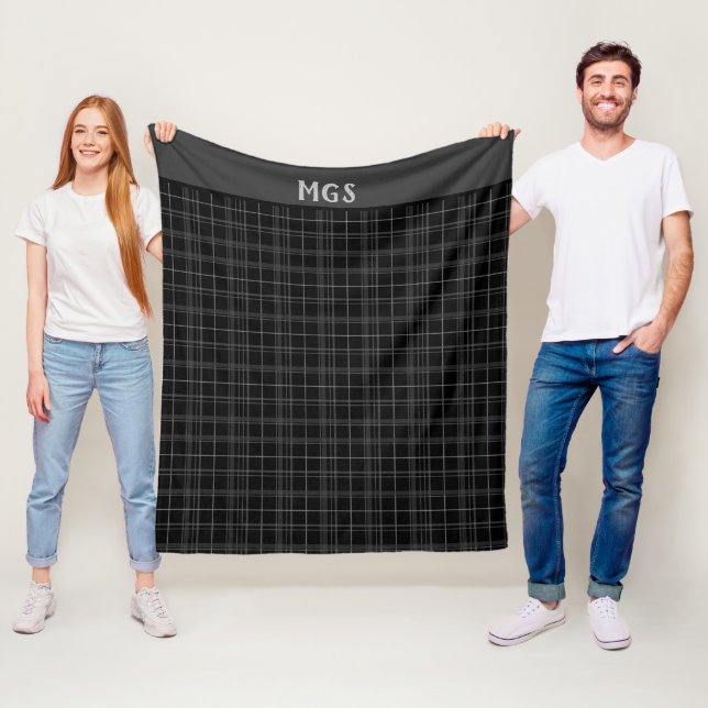 Couverture Polaire Monogramme Confortable Carreaux Noirs  (En situation)