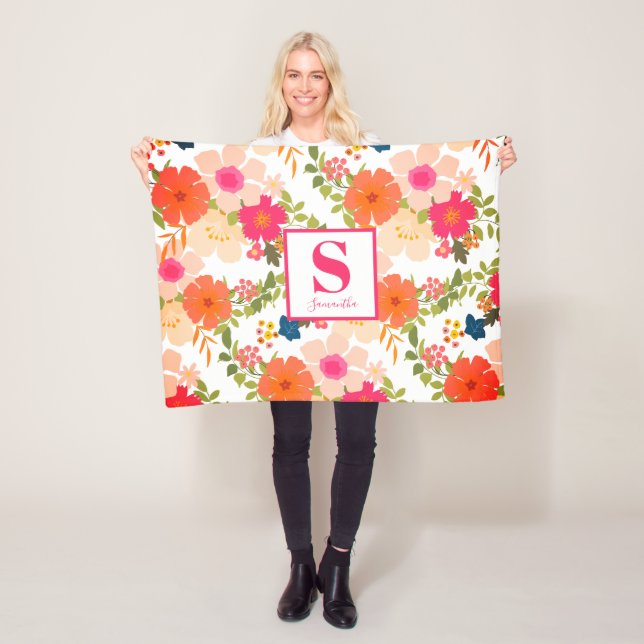 Couverture Polaire Monogramme Cute Chic Floral (En situation)