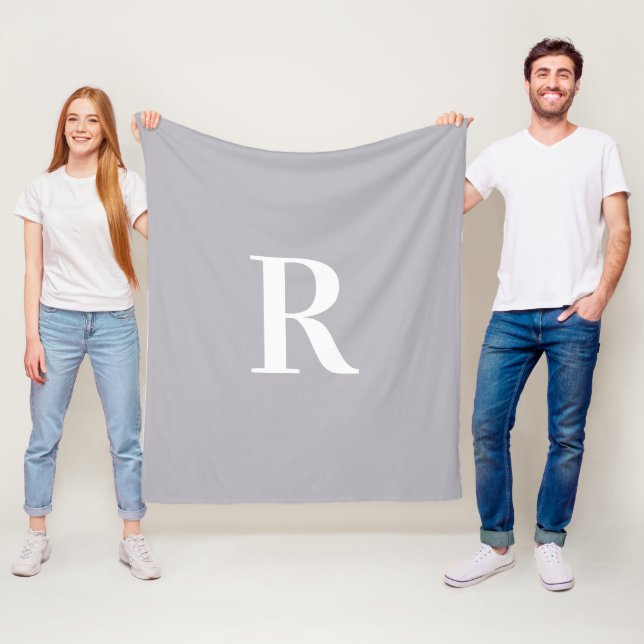 Couverture Polaire Monogramme minimal gris moderne (En situation)