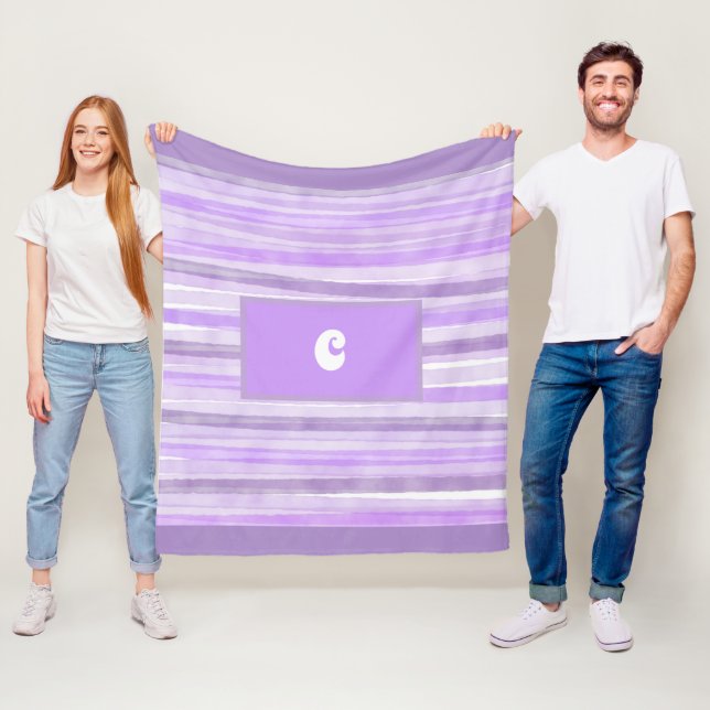 Couverture Polaire Monogramme Purple Stripé Personnalisé (En situation)