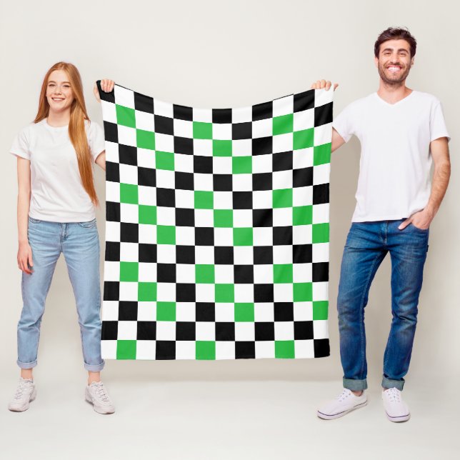 Couverture Polaire Motif à carreaux vert noir et blanc  (En situation)