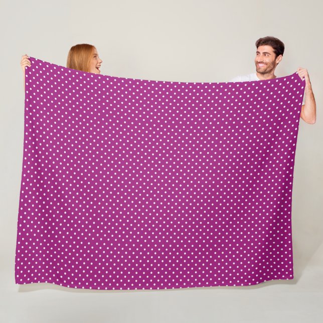 Couverture Polaire Motif à pois violets (En situation)