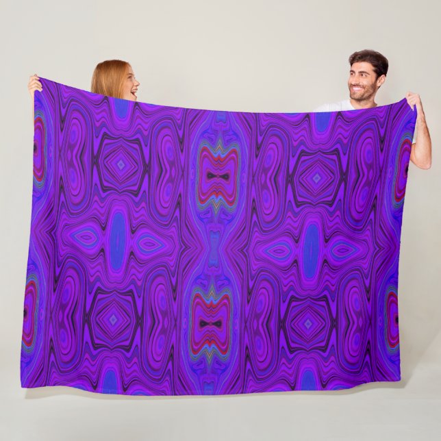 Couverture Polaire Motif Abstrait Rétro Violet et Bleu Royal (En situation)