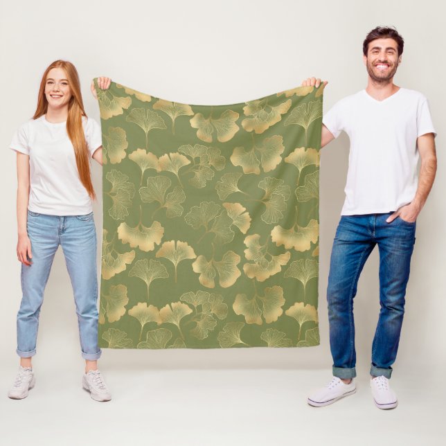Couverture Polaire Motif Automnal de Ginkgo Doré (En situation)