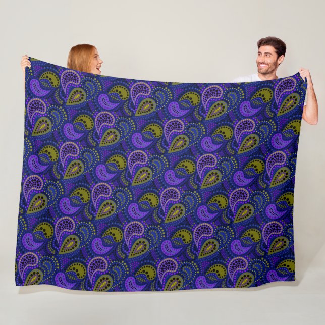 Couverture Polaire Motif de pois abstrait de concombres turcs (En situation)