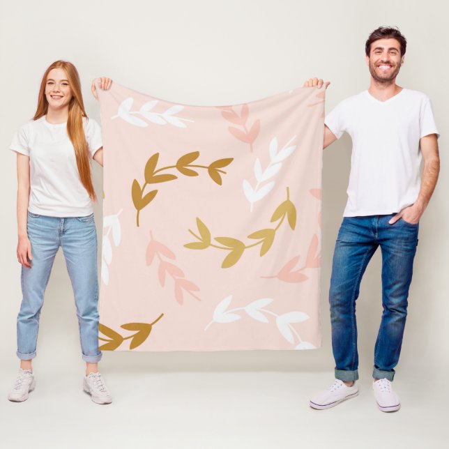 COUVERTURE POLAIRE MOTIF FEUILLE 4 (En situation)