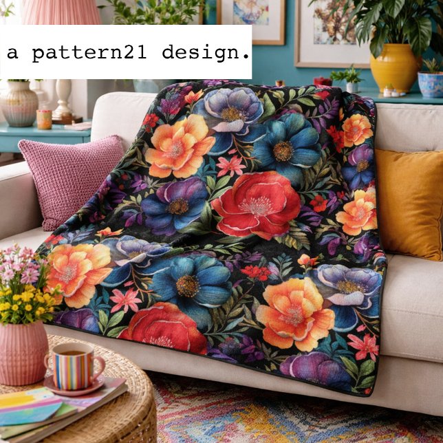 Couverture Polaire motif floral audacieux (Bold botanical florals bring vibrant color and cozy elegance to a modern living space.)