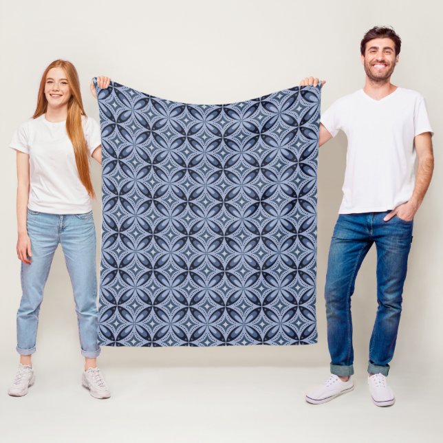 Couverture Polaire Motif géométrique bleu de style rétro (En situation)