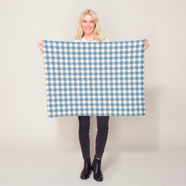 Couverture Polaire Motif Houndstooth Blue+Cream (En situation)