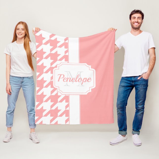 Couverture Polaire Motif rose Houndstooth (En situation)