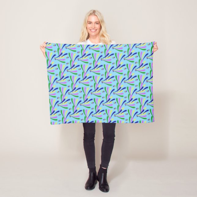 Couverture Polaire Motif Wisps coloré (En situation)