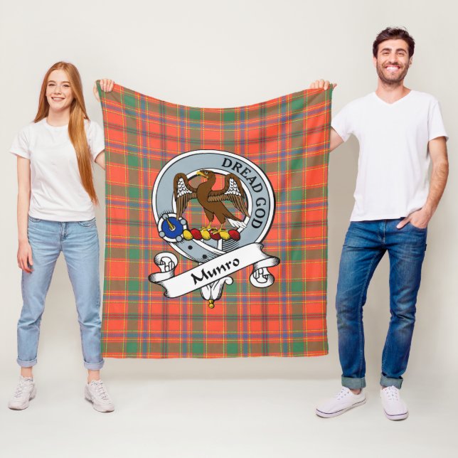 Couverture Polaire Munro Ancien Clan Badge Tartan Plaid (En situation)
