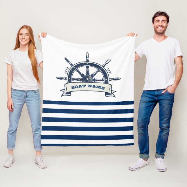 Couverture Polaire Nautique, Roue de Bateau, Rayures Bleu Marine et B (En situation)
