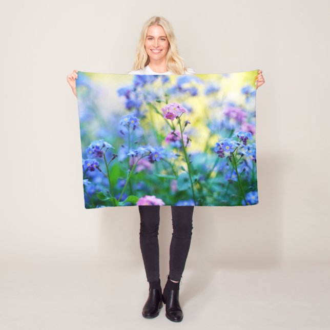 Couverture Polaire Ne pas oublier les fleurs (En situation)