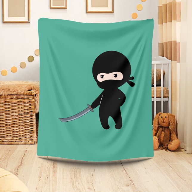 Couverture Polaire Ninja minuscule en colère sur vert foncé (Créateur téléchargé)