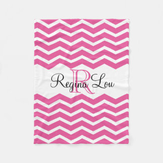Couverture Polaire Nom du monogramme rose chaud Keepsaké Chevron Girl
