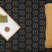 Nom (monogramme circulaire) estampillé sur l'ensem