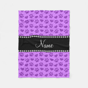 Couverture Polaire Nom personnalisé pastel violet coeurs et pattes