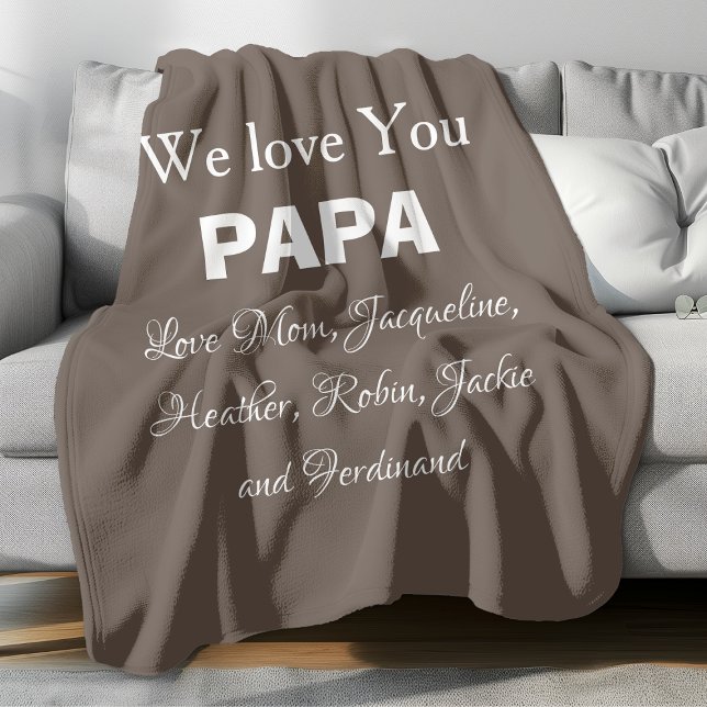 Couverture Polaire Nous t'aimons Papa Cadeau Script Nom de famille mo ('We Love You PAPA' personalized comfy soft brown fleece blanket.)