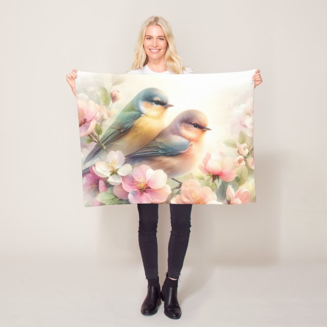 Couverture Polaire Oiseaux de l'amour doux pastel de printemps Fleurs (En situation)
