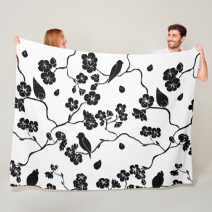 Couverture Polaire Oiseaux Motifs noirs et blancs sur les fleurs de c