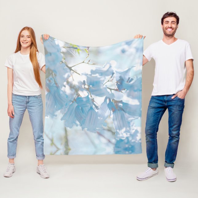 Couverture Polaire Pale Pastel Blue Jacaranda Arbre Fleurs Fleurs (En situation)