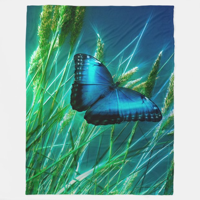 Couverture Polaire Papillon bleu Morpho sur herbe verte (Devant)
