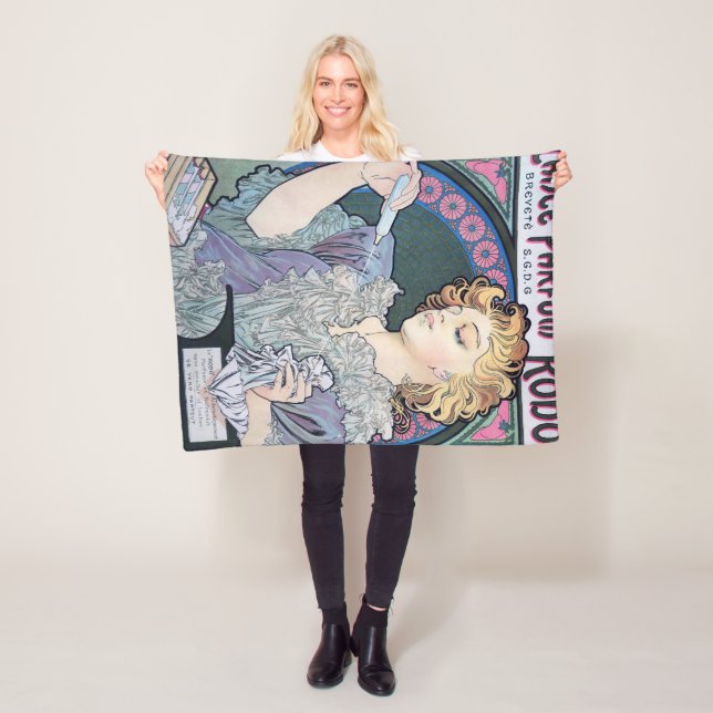 Couverture Polaire Parfum, Alphonse Mucha (En situation)