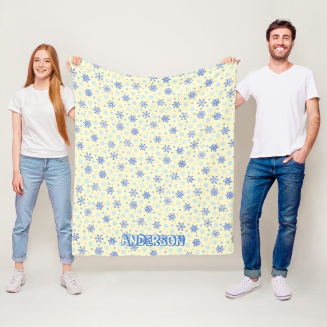 Couverture Polaire Pastel Yellow Snowflakes Personnalisé Nom mignon É (En situation)