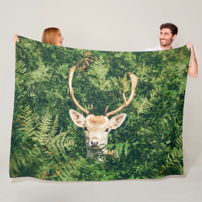 Couverture Polaire Peek a Deer  (En situation)