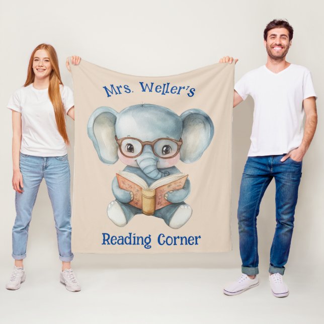 Couverture Polaire Personalized Teacher Watercolor Elephant Reading (En situation)