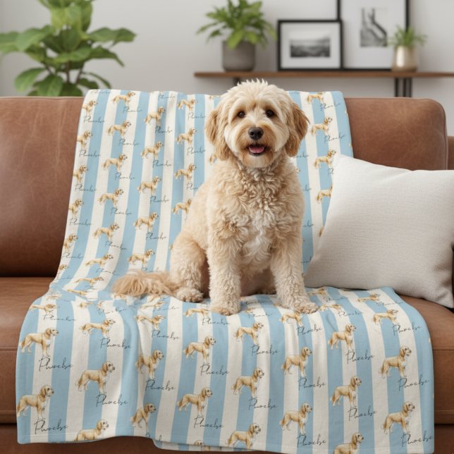 Couverture Polaire Personnalisé Bleu Bleu Doré Doodle Nom de l'animal (Get cozy with this "Custom Blue Stripe Golden Doodle Pet Name Fleece Blanket"!)
