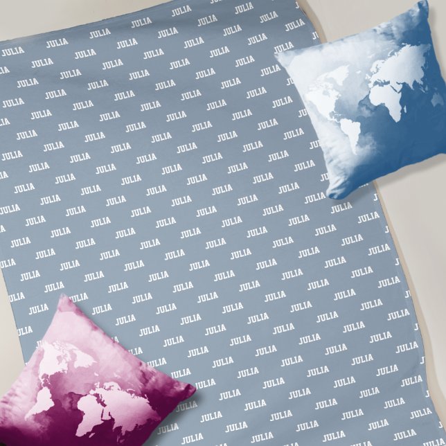 Couverture Polaire Personnalisée Répétant Son Nom Dusty Blue (Créateur téléchargé)